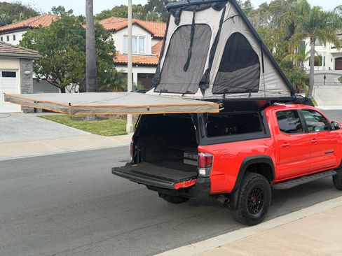 Used 2023 Toyota Tacoma TRD Pro image 2