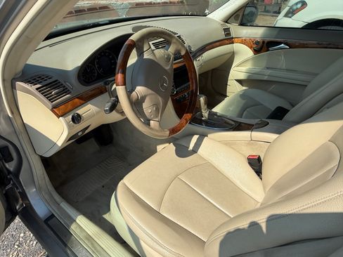 Used 2004 Mercedes-Benz E 320 4MATIC Wagon image 11
