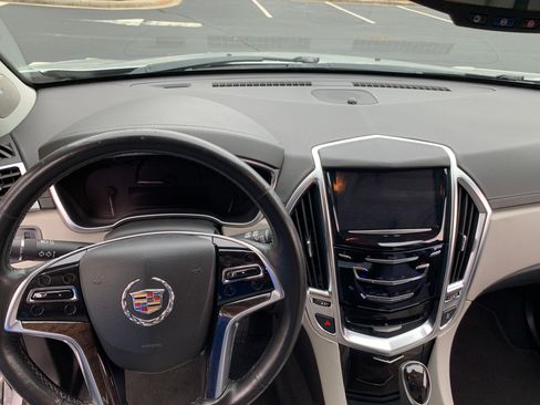 Used 2015 Cadillac SRX Luxury w/ Driver Awareness Package FWD image 11