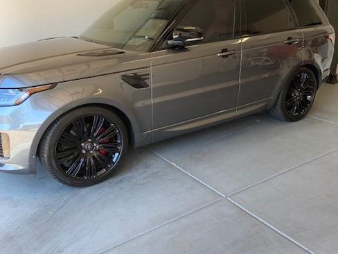 Used 2018 Land Rover Range Rover Sport HSE Dynamic AWD/4WD image 1