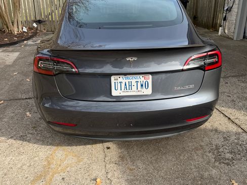Used 2023 Tesla Model 3 Performance image 8
