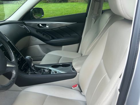 Used 2015 INFINITI Q50 Premium w/ Navigation Package AWD/4WD image 5
