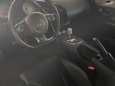Used 2009 Audi R8 V8 image 8