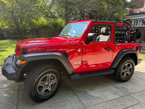 Used 2018 Jeep Wrangler Sport AWD/4WD image 25