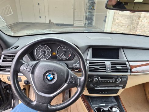 Used 2011 BMW X5 xDrive50i image 15