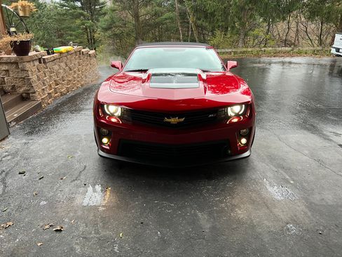 Used 2013 Chevrolet Camaro ZL1 RWD image 5