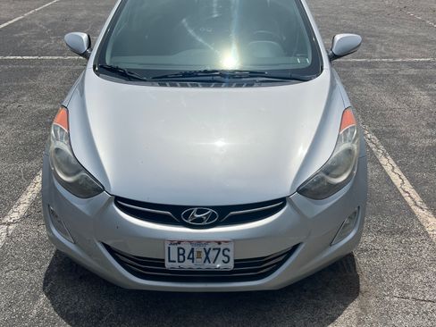 Used 2011 Hyundai Elantra Limited FWD image 6