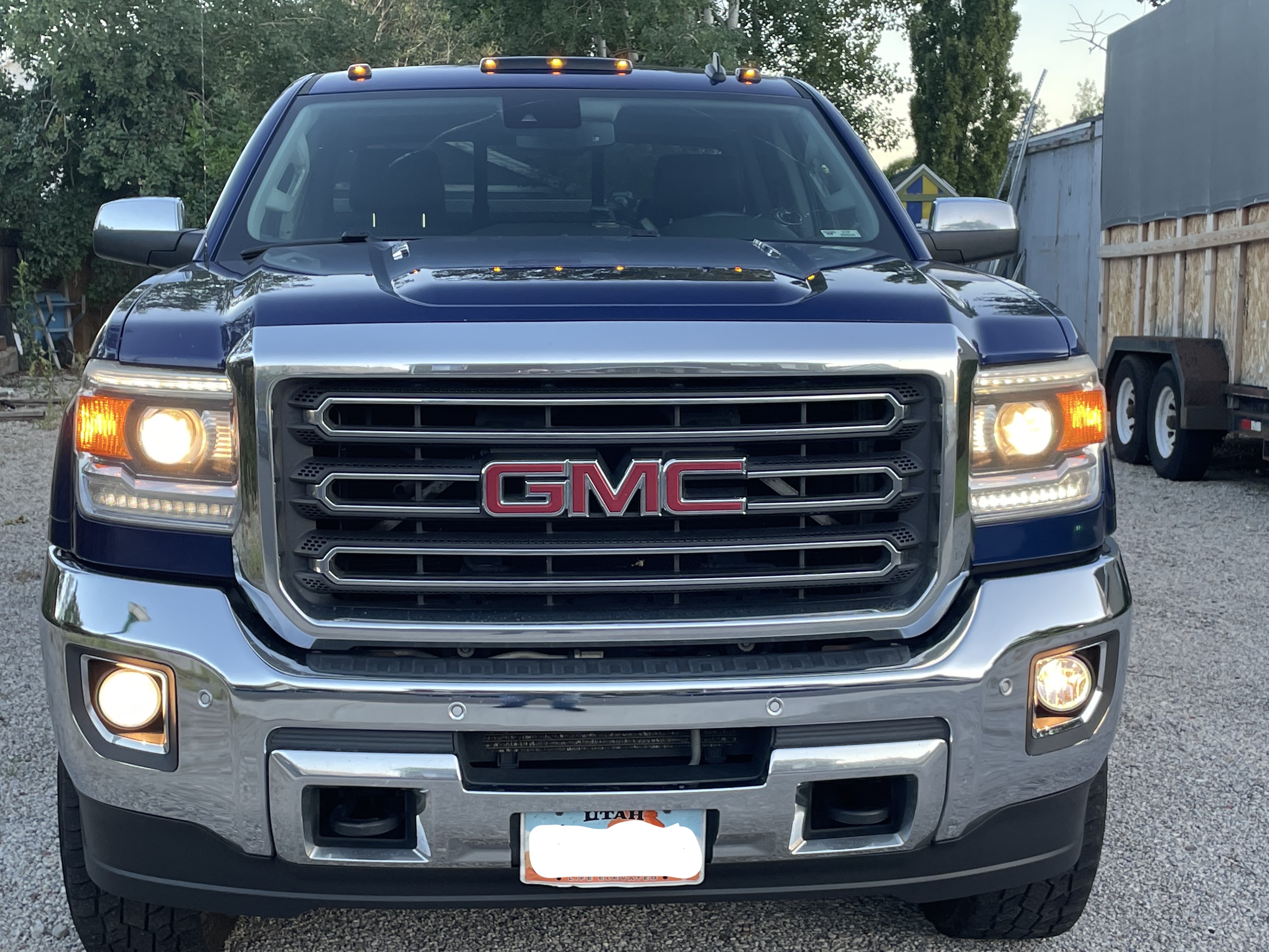 Used 2015 GMC Sierra 2500 SLT w/ Driver Alert Package AWD/4WD image 4