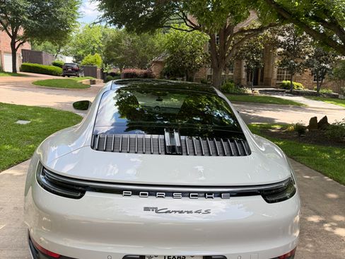 Used 2023 Porsche 911 Carrera 4S AWD/4WD image 5