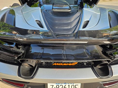 Used 2020 McLaren 720S Spider RWD image 15