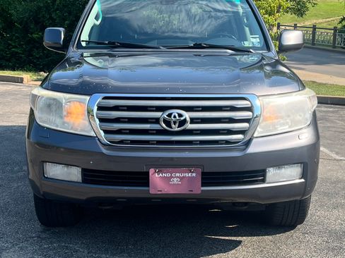 Used 2011 Toyota Land Cruiser image 1
