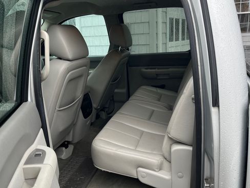 Used 2012 GMC Sierra 1500 SLE w/ Power Tech Package image 4