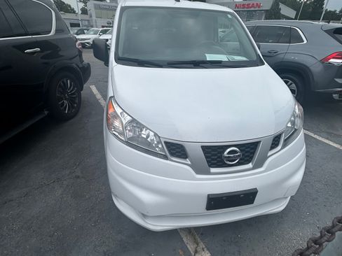 Used 2020 Nissan NV200 S w/ Sliding Glass Door Package image 1