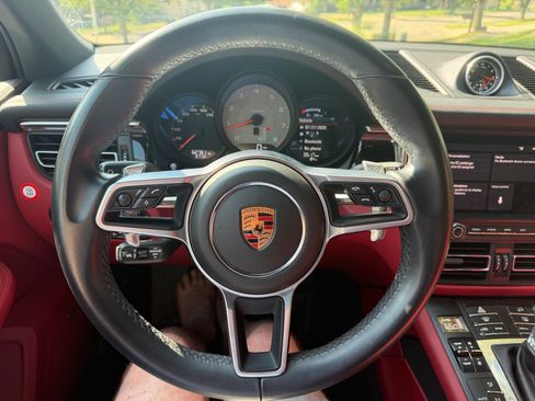 Used 2020 Porsche Macan S AWD/4WD image 14