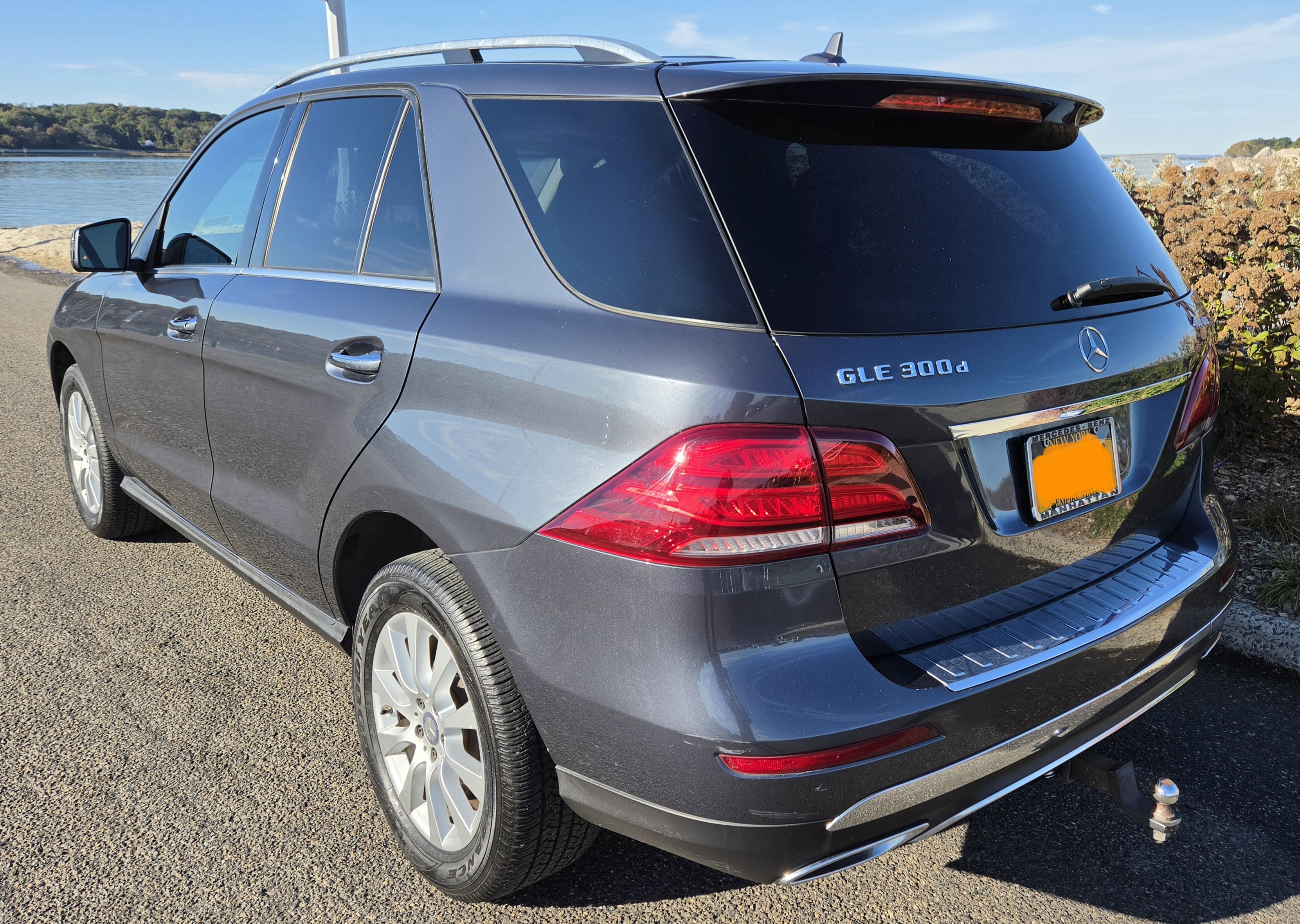 Used 2016 Mercedes-Benz GLE 300d 4MATIC image 11