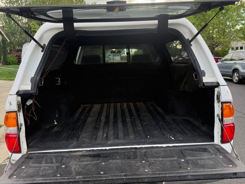 Used 2003 Toyota Tacoma PreRunner image 11