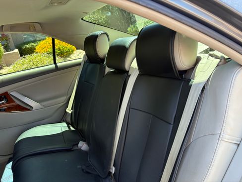 Used 2010 Toyota Camry XLE FWD image 8