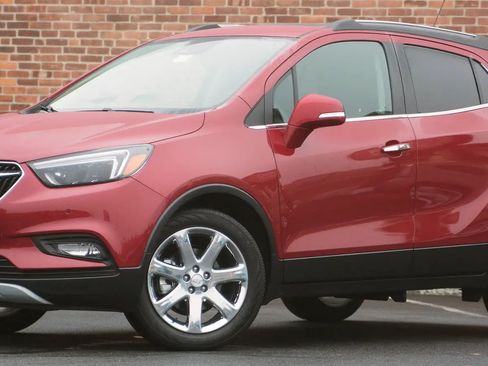 Used 2017 Buick Encore Preferred image 1