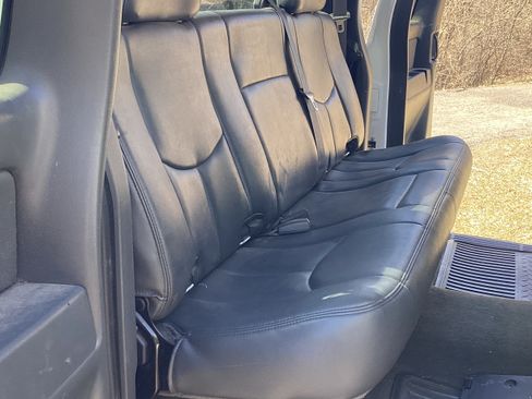 Used 2007 GMC Sierra 2500 SLT image 9