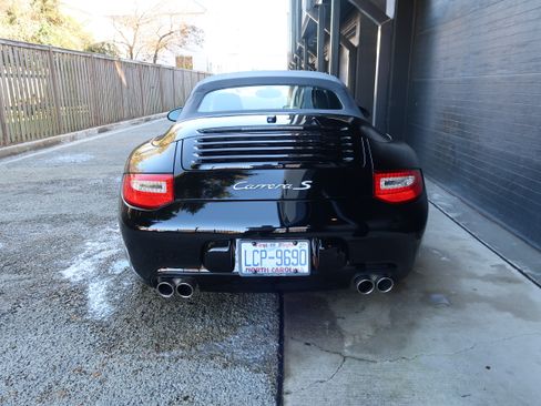 Used 2011 Porsche 911 Carrera S image 10