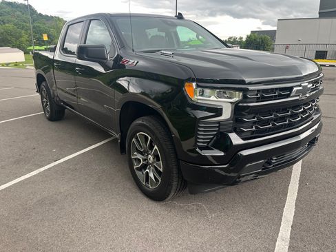 Used 2023 Chevrolet Silverado 1500 RST AWD/4WD image 2