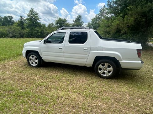 Used 2013 Honda Ridgeline RTL image 2