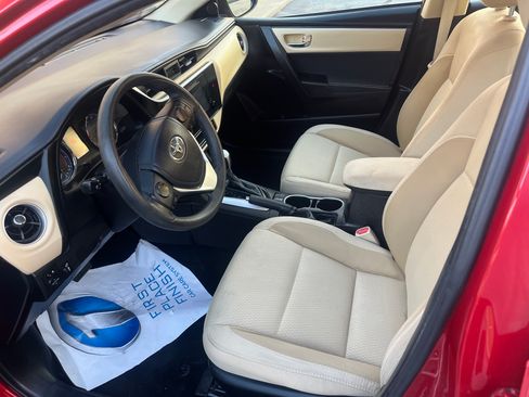 Used 2018 Toyota Corolla LE image 13