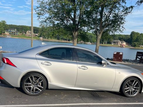 Used 2015 Lexus IS 250 w/ F-Sport Package RWD image 9