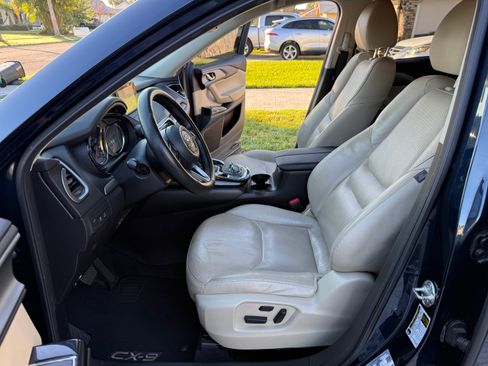 Used 2018 MAZDA CX-9 Touring image 13