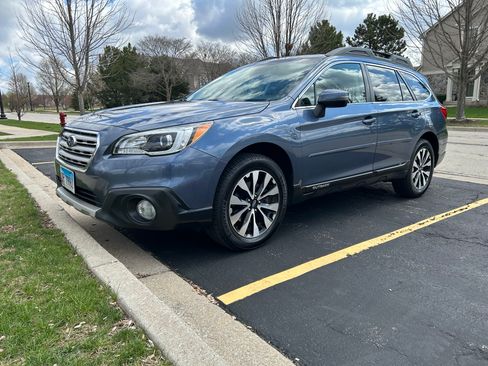 Used 2015 Subaru Outback 2.5i Limited image 2