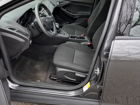 Used 2017 Ford Focus S image 11