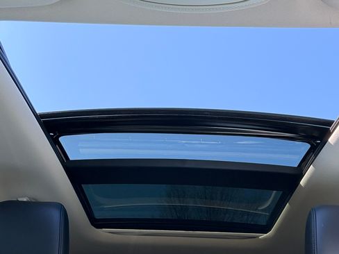 Used 2020 Ford Edge Titanium w/ Equipment Group 301A AWD/4WD image 30