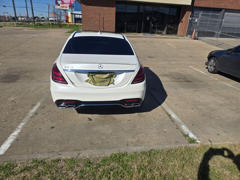Used 2018 Mercedes-Benz S 560 Sedan image 5