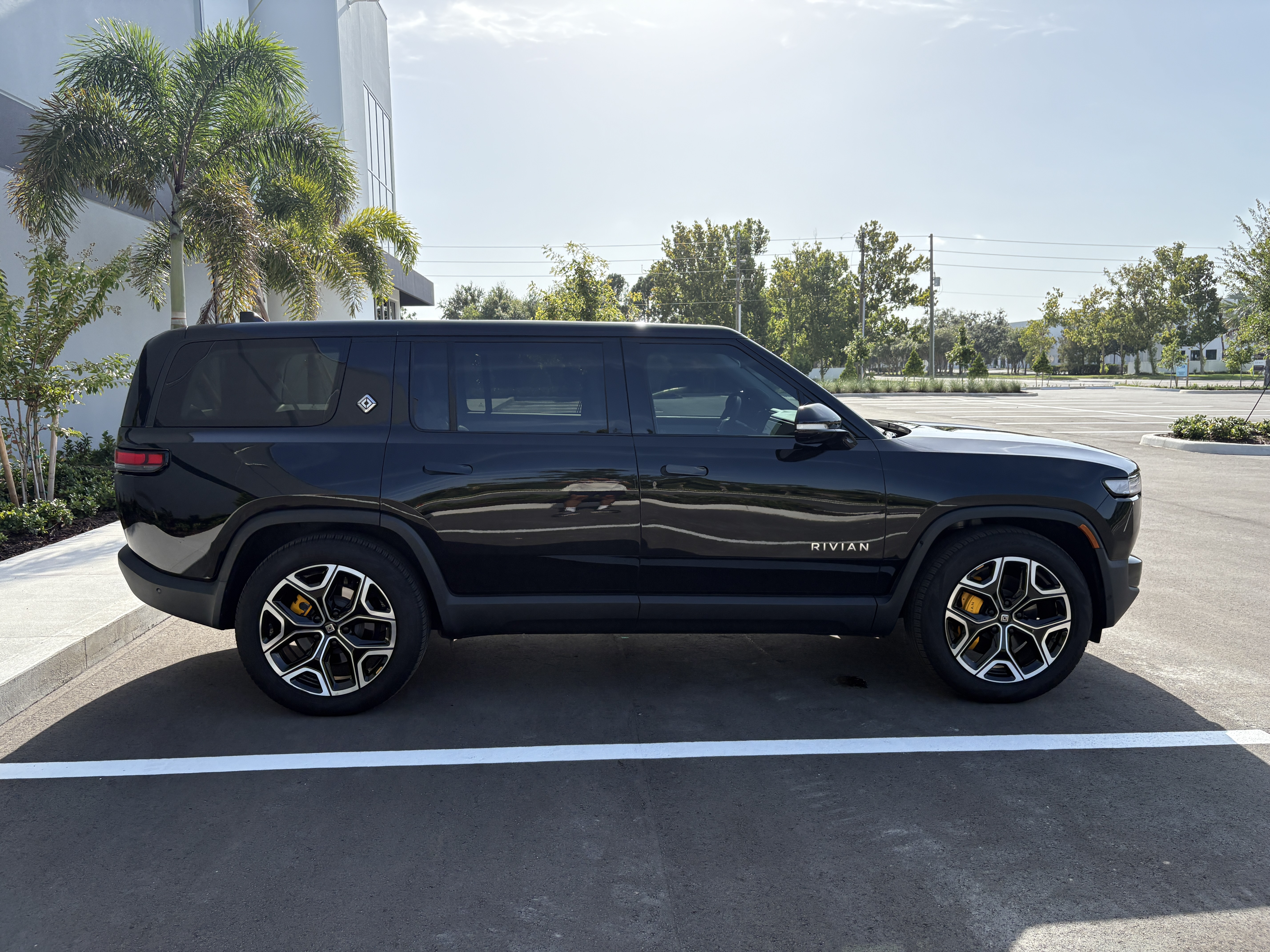 Used 2024 Rivian R1S Adventure Quad AWD/4WD image 6