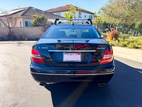 Used 2012 Mercedes-Benz C 300 4MATIC Sedan image 8