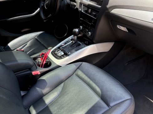 Used 2014 Audi SQ5 Prestige w/ Prestige Package image 9