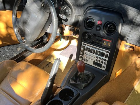 Used 1994 MAZDA MX-5 Miata image 10