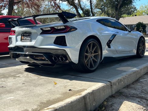 Used 2024 Chevrolet Corvette Stingray Coupe w/ Z51 Performance Package RWD image 2