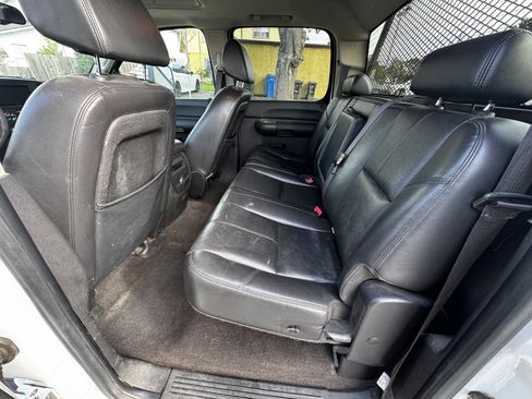 Used 2008 Chevrolet Silverado 3500 LT image 8