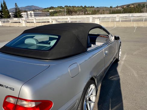 Used 2000 Mercedes-Benz CLK 320 CLK 320 Cabriolet 2D image 12