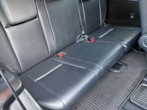 Used 2015 Toyota Highlander XLE AWD/4WD image 4