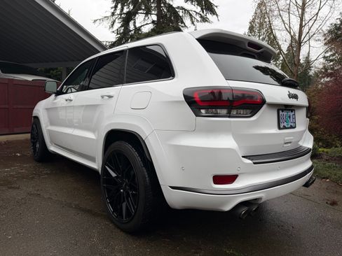 Used 2020 Jeep Grand Cherokee Limited X image 30