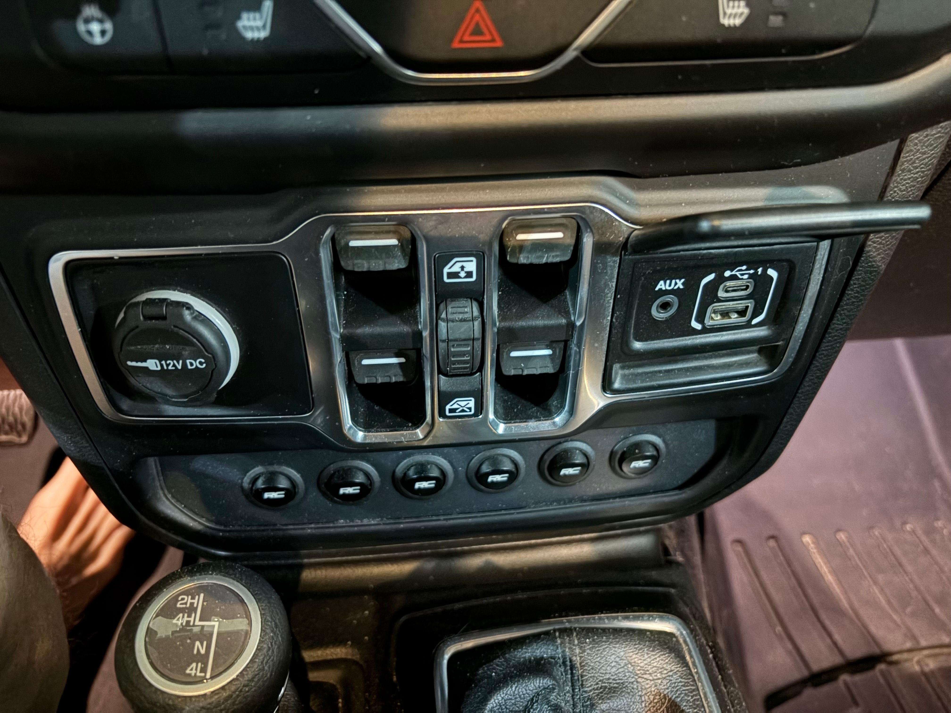 Used 2019 Jeep Wrangler Unlimited Sport S AWD/4WD image 10