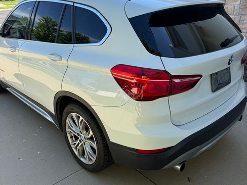 Used 2018 BMW X1 xDrive28i AWD/4WD image 2