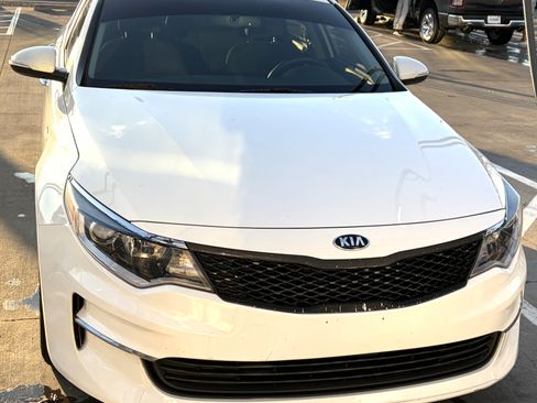 Used 2016 Kia Optima LX w/ LX Convenience Package image 12