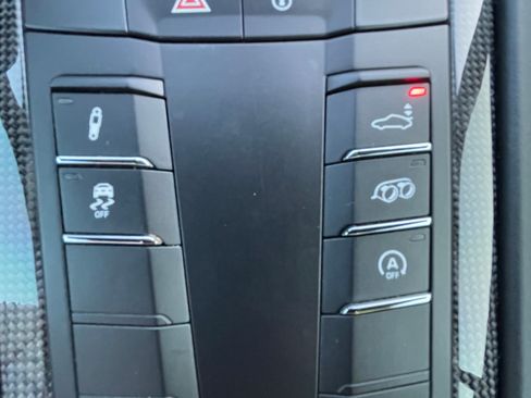 Used 2018 Porsche 718 Cayman GTS image 29