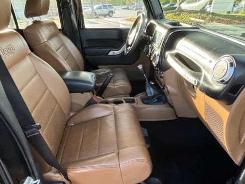 Used 2011 Jeep Wrangler Unlimited Rubicon w/ Trailer Tow Group image 23