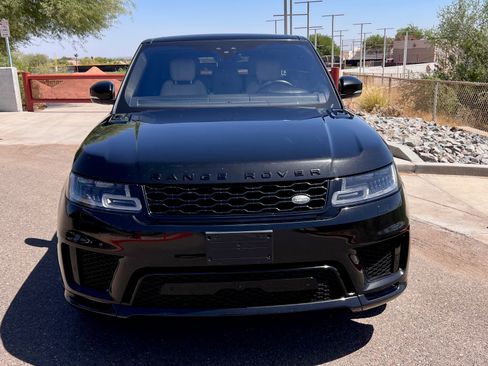 Used 2020 Land Rover Range Rover Sport HST image 2