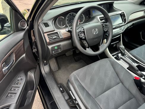 Used 2016 Honda Accord EX image 15