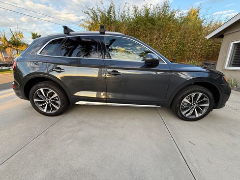 Used 2021 Audi Q5 Prestige w/ Prestige Package AWD/4WD image 11